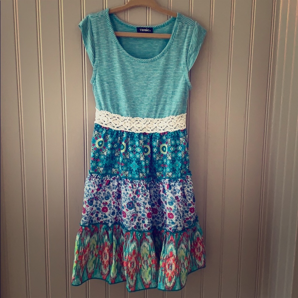 Girls size 6 dress